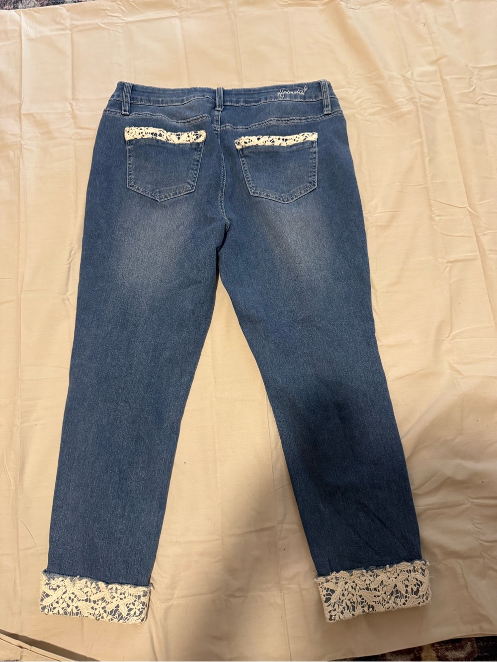 Hydraulic Cropped Jeans Size 14 Blue Denim Crochet Cuff Boho Stretch - Picture 7 of 7